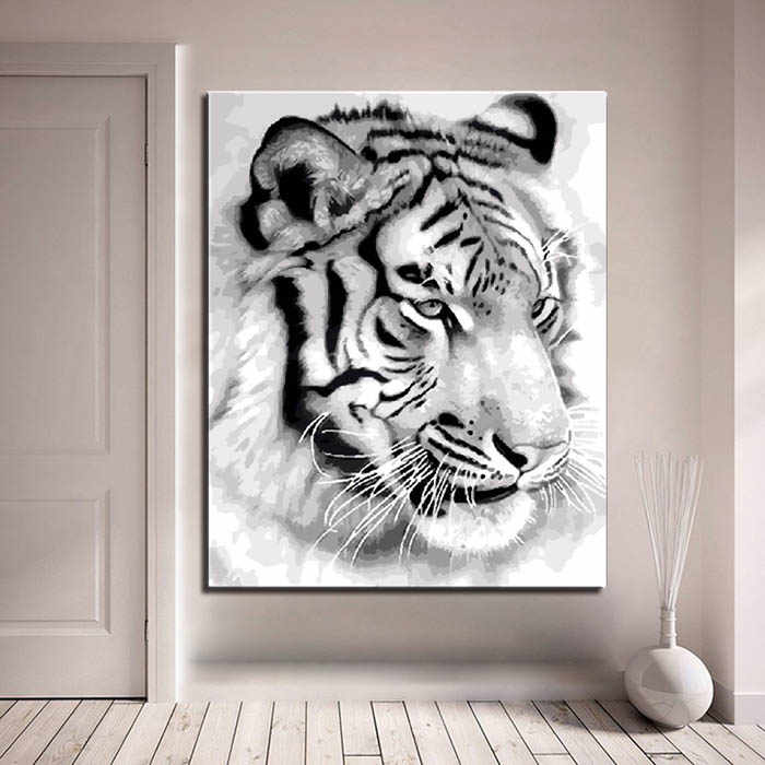 Painting by Numbers tiger portrait black and white